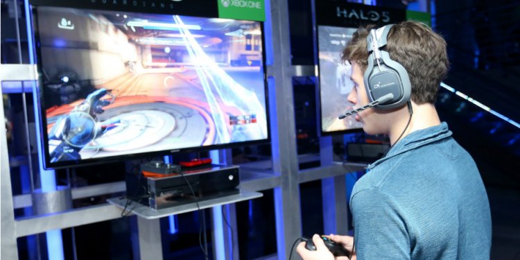 Xbox One Sales Broke Records