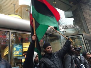 Black Friday Protest over Laquon McDonald Shooting in Chicago (Lee Stranahan / Breitbart Information)
