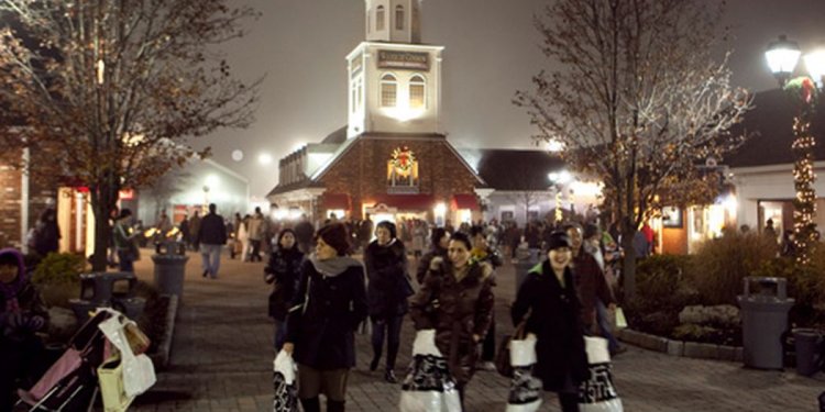 Black Friday Midnight sales