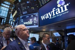 dealers wait for Wayfair IPO on the floor associated with nyc stock market in October 2014.